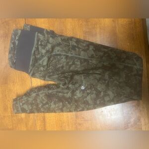 Lululemon in camo leggings